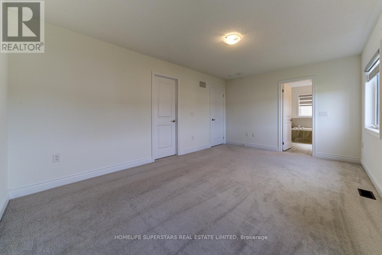 69 Central Square Boulevard, Wasaga Beach, Ontario  L9Z 0L9 - Photo 33 - S12470096