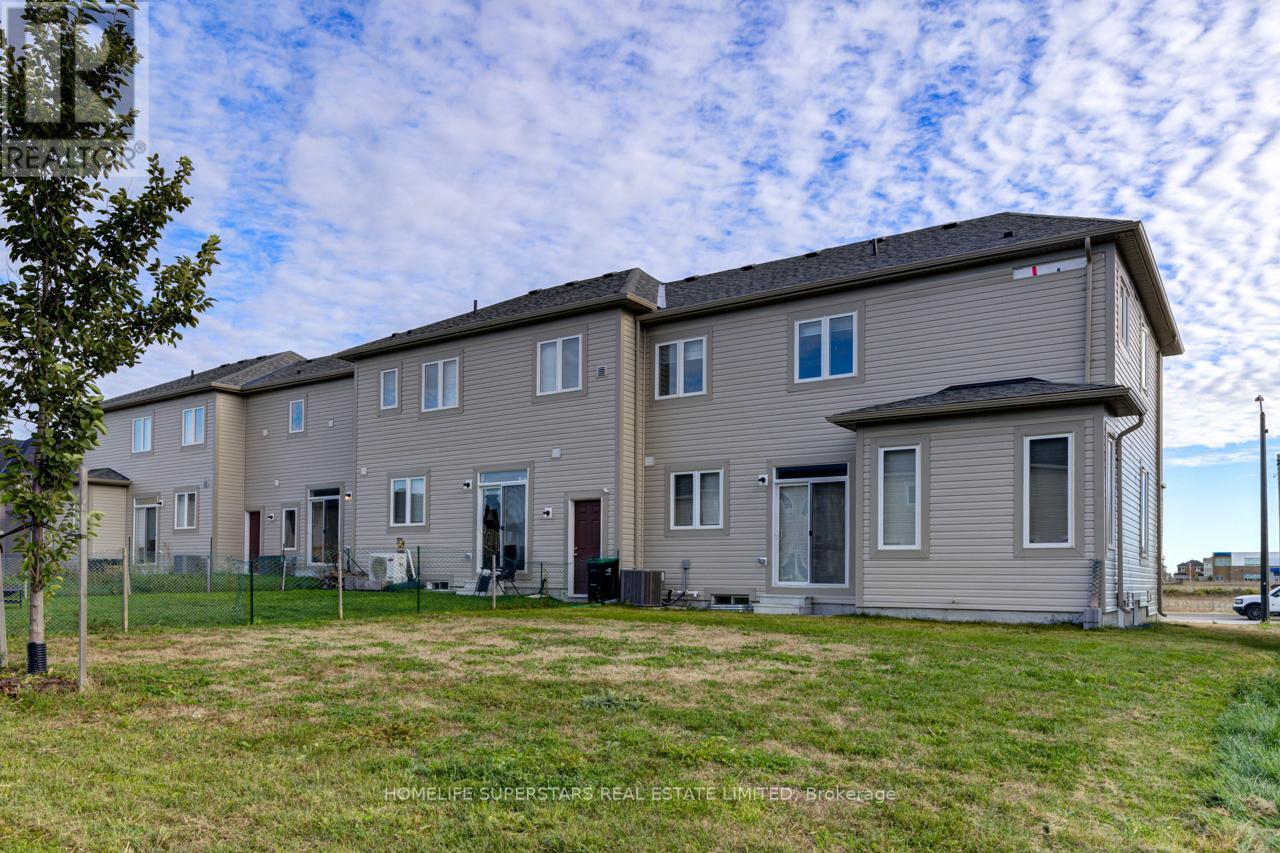 69 Central Square Boulevard, Wasaga Beach, Ontario  L9Z 0L9 - Photo 45 - S12470096