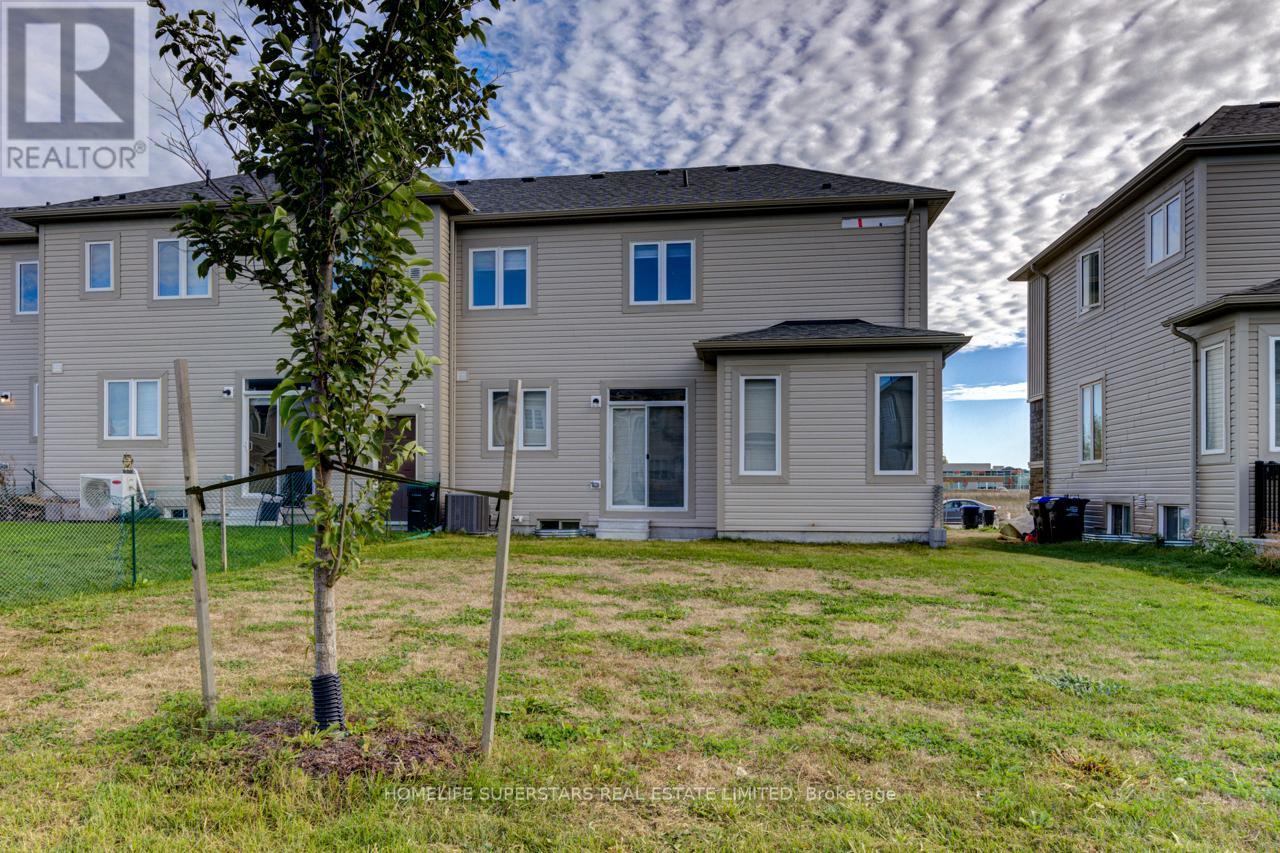 69 Central Square Boulevard, Wasaga Beach, Ontario  L9Z 0L9 - Photo 46 - S12470096