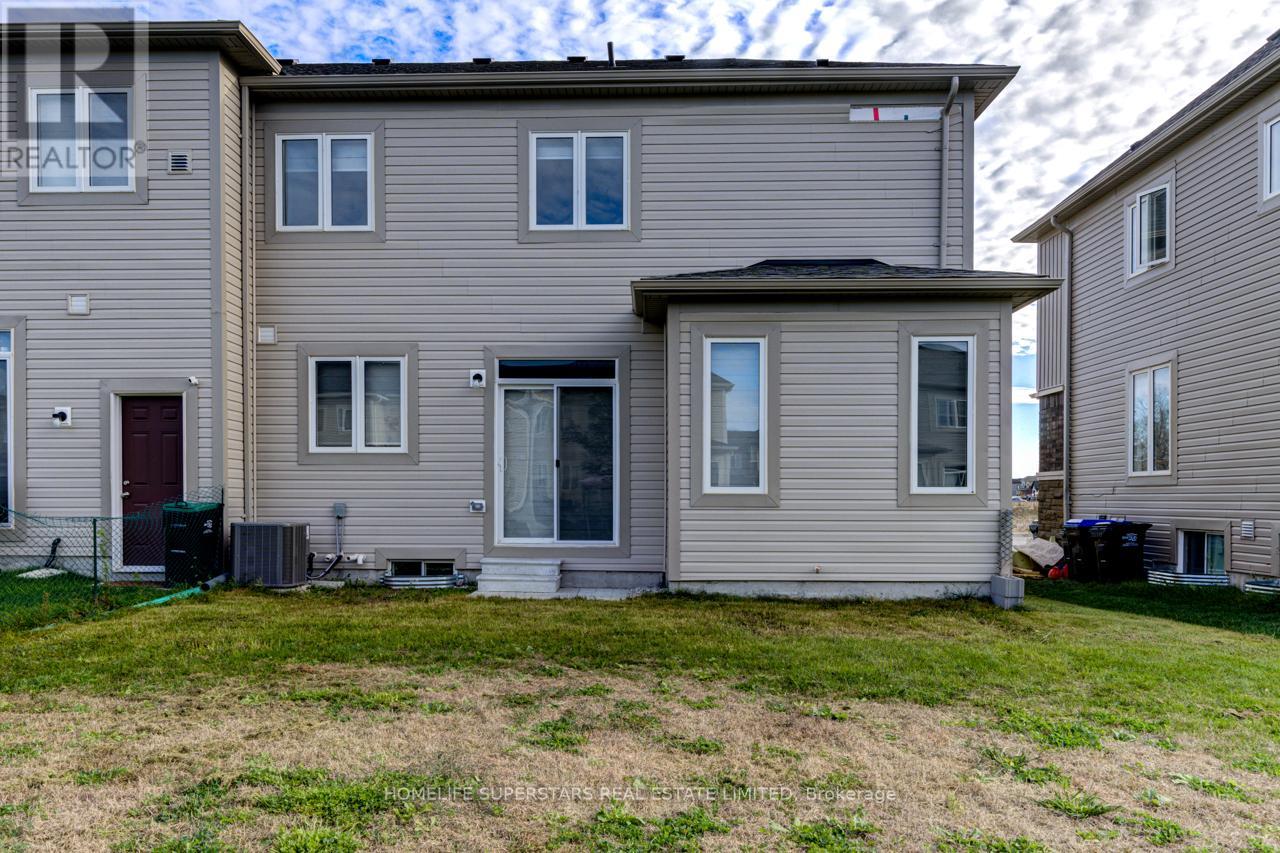 69 Central Square Boulevard, Wasaga Beach, Ontario  L9Z 0L9 - Photo 48 - S12470096