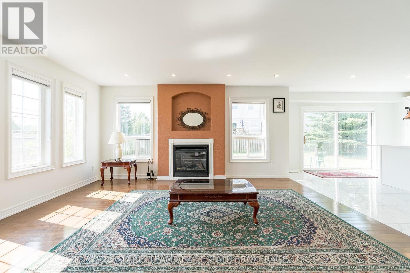 2 Vanessa Drive, Orillia, Ontario  L3V 7Y8 - Photo 12 - S12470097