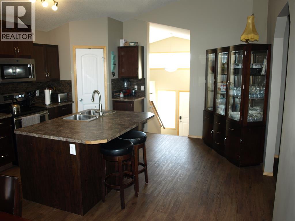 68 Jones Crescent, Red Deer, Alberta  T4P 4A8 - Photo 4 - A2223019