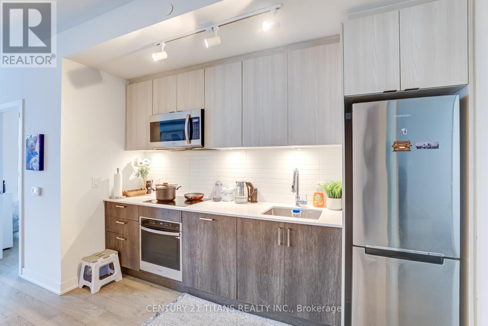 4010 - 1926 Lakeshore Boulevard, Toronto, Ontario  M6S 1A2 - Photo 18 - W12470081
