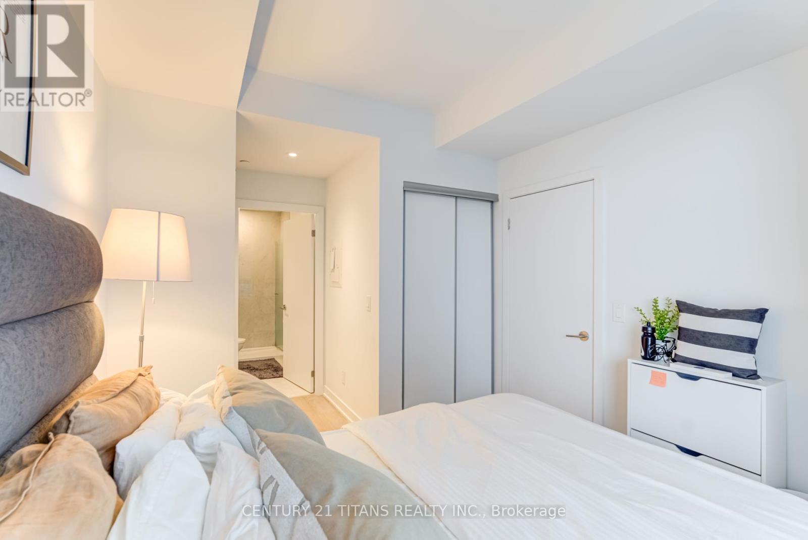 4010 - 1926 Lakeshore Boulevard, Toronto, Ontario  M6S 1A2 - Photo 22 - W12470081