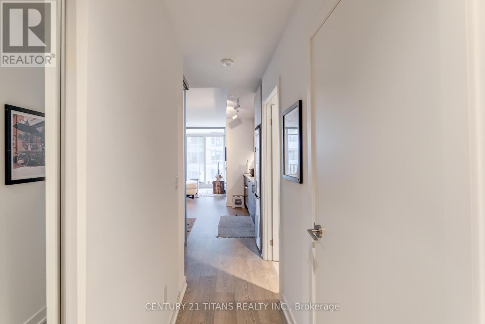 4010 - 1926 Lakeshore Boulevard, Toronto, Ontario  M6S 1A2 - Photo 7 - W12470081