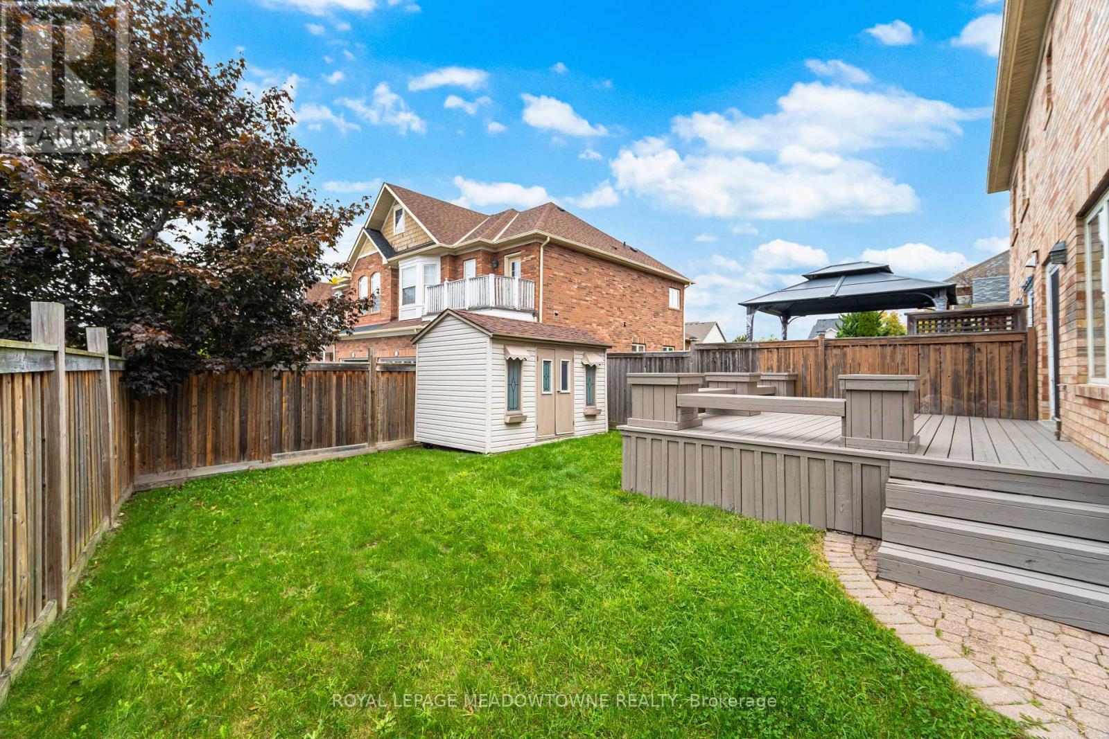1137 Meadowgrove Court, Mississauga, Ontario  L5W 1J1 - Photo 46 - W12470087