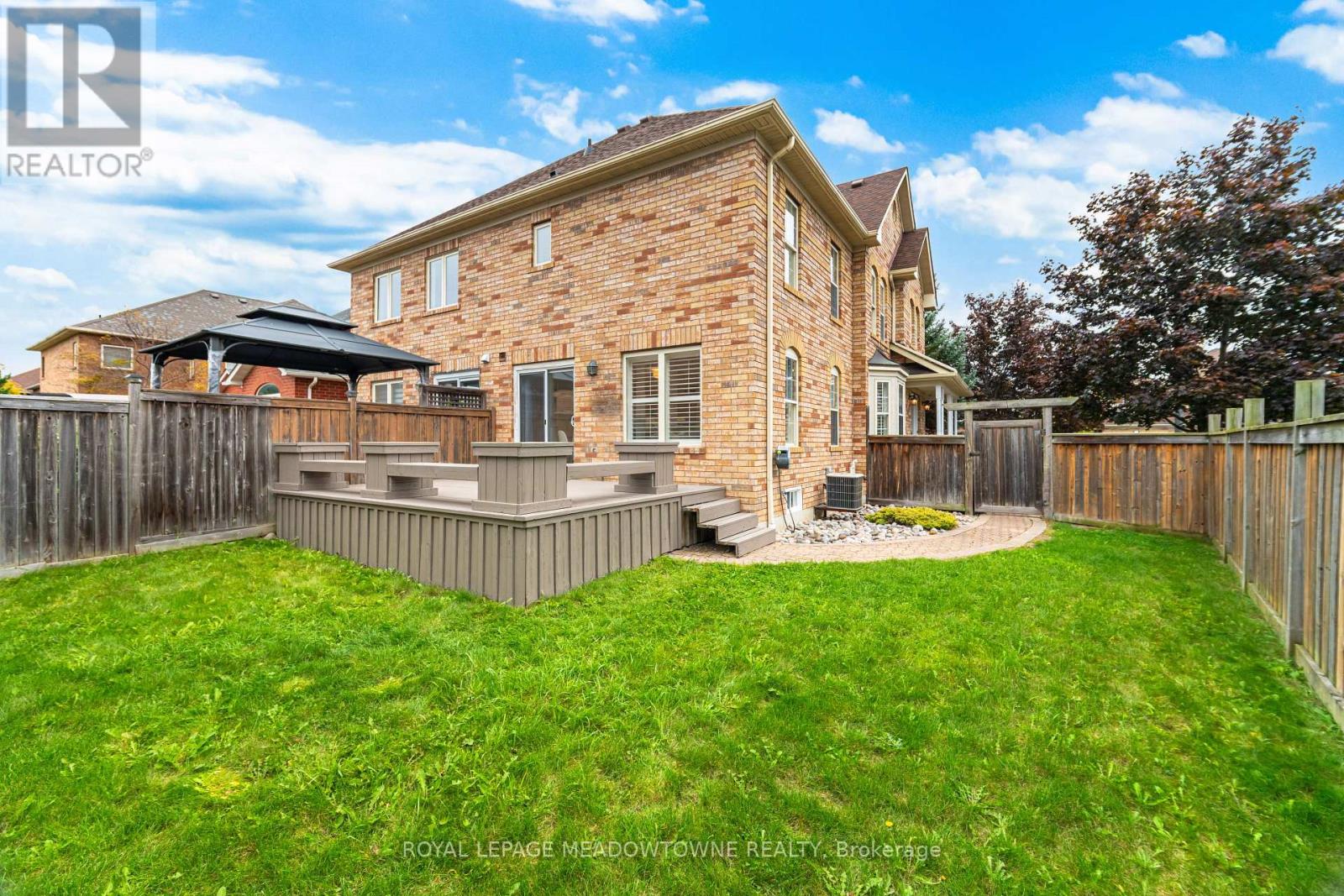 1137 Meadowgrove Court, Mississauga, Ontario  L5W 1J1 - Photo 47 - W12470087