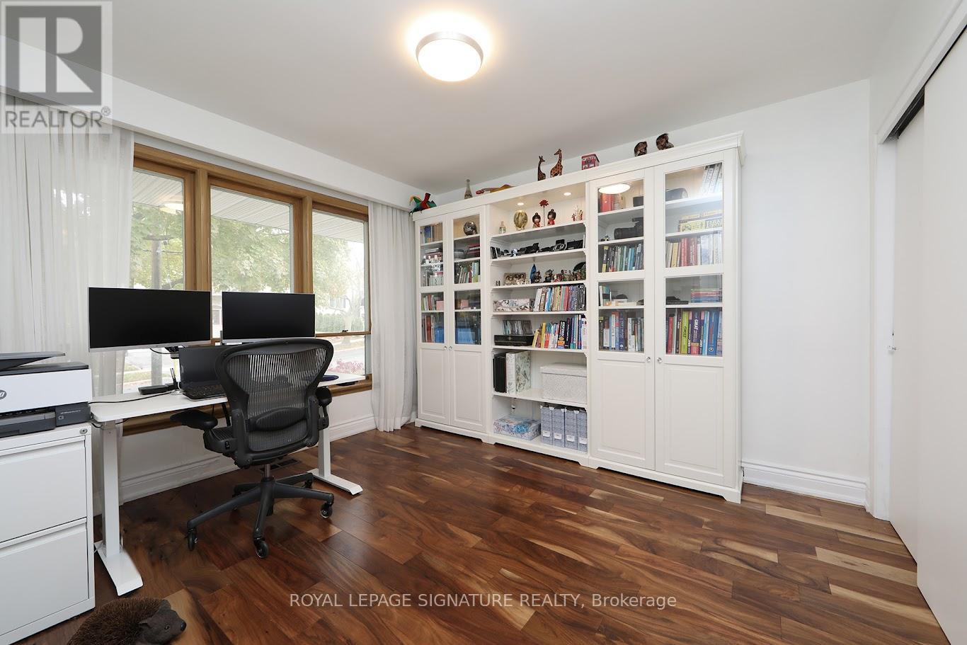3 Keywell Court, Toronto, Ontario  M8Y 1S5 - Photo 15 - W12470091