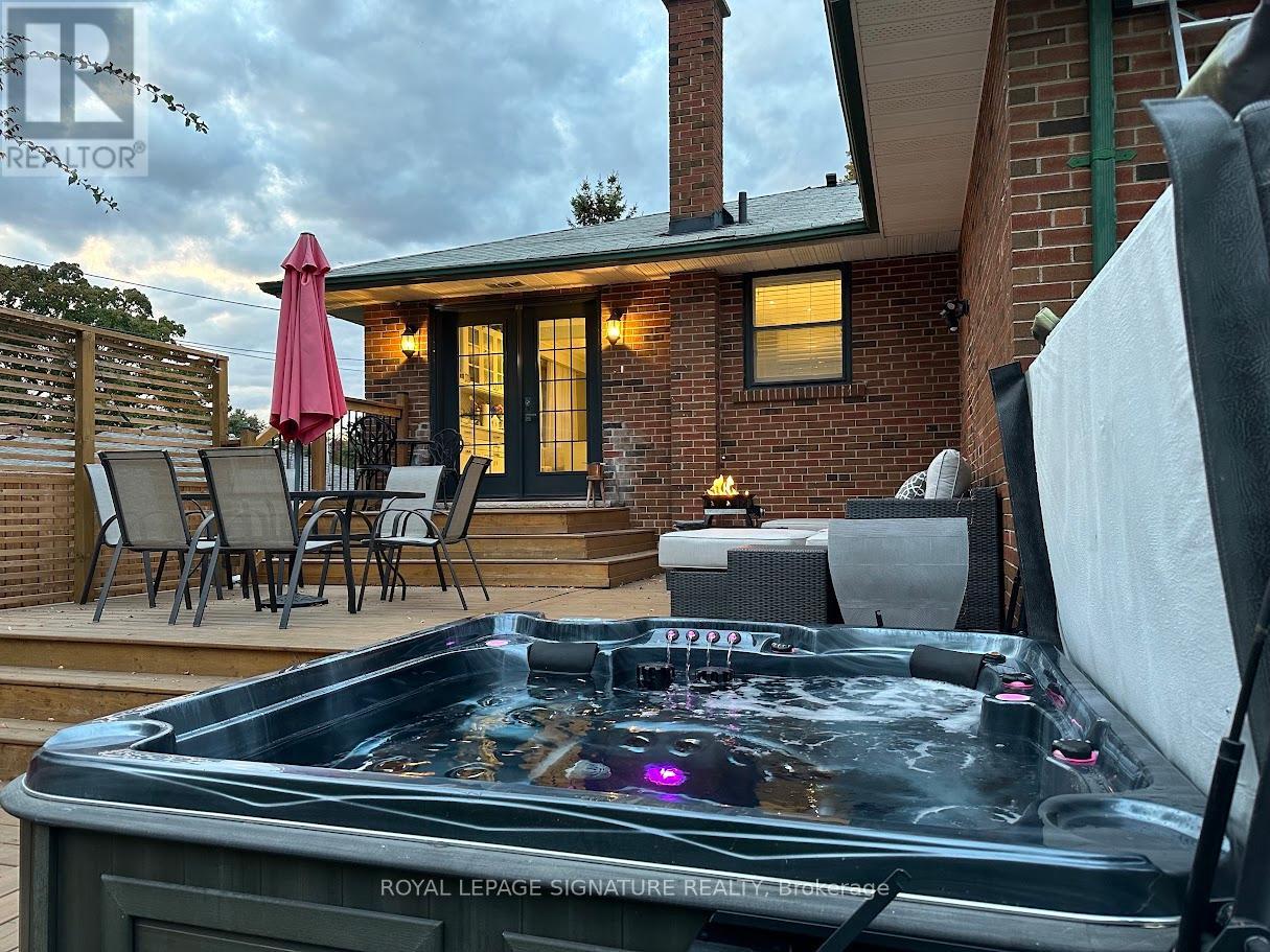 3 Keywell Court, Toronto, Ontario  M8Y 1S5 - Photo 38 - W12470091