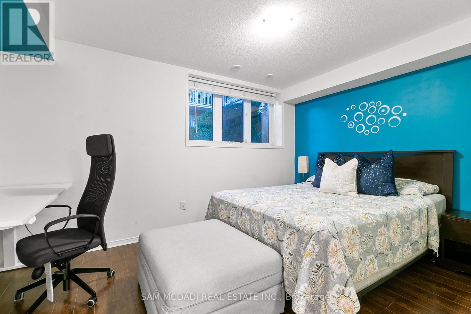 3250 Bentley Drive, Mississauga, Ontario  L5M 0P7 - Photo 18 - W12470106