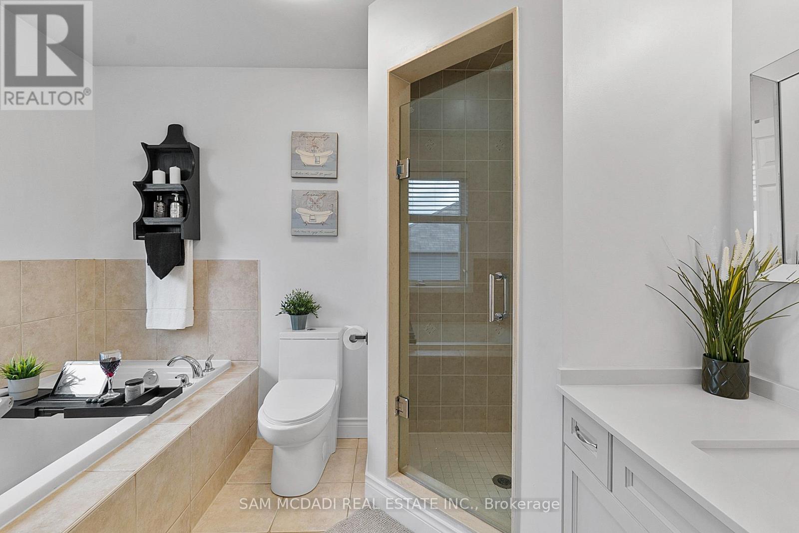 216 Ruhl Drive, Milton, Ontario  L9T 8C9 - Photo 21 - W12470124
