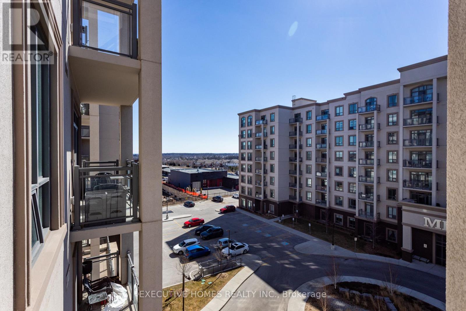 501 - 2486 Old Bronte Road, Oakville, Ontario  L6M 0Y4 - Photo 3 - W12470130