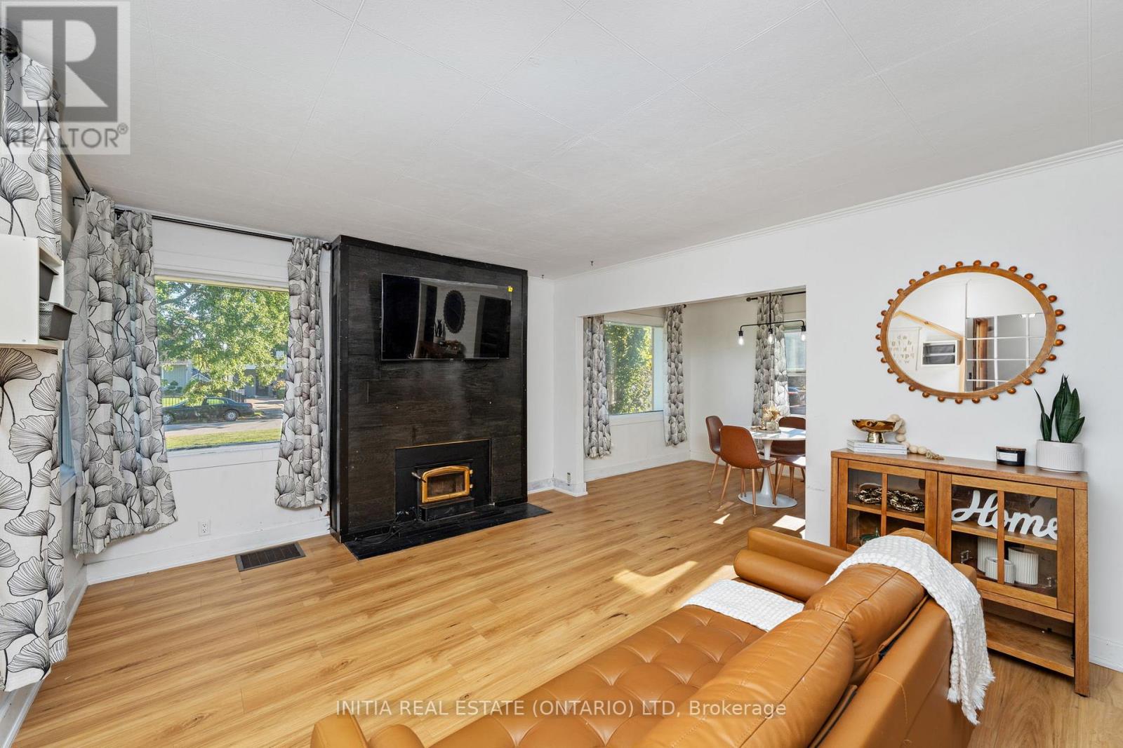 730 Talfourd Street, Sarnia, Ontario  N7T 1R9 - Photo 8 - X12470148