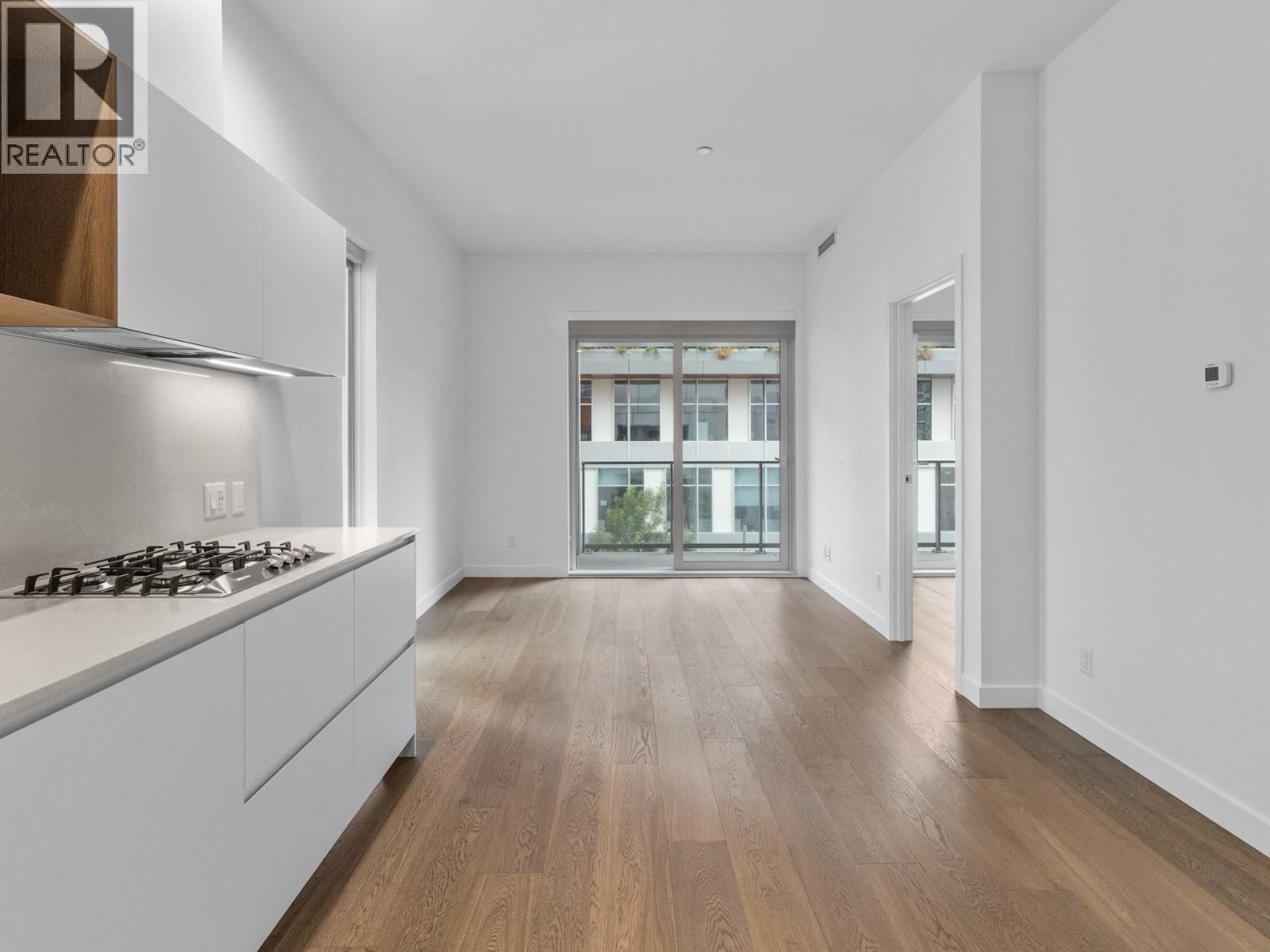 307 6000 Mckay Avenue, Burnaby, British Columbia  V5H 0K2 - Photo 7 - R3037947