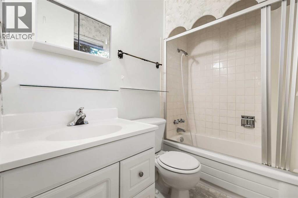 2416 Palliser Drive Sw, Calgary, Alberta  T2V 3S7 - Photo 21 - A2265175