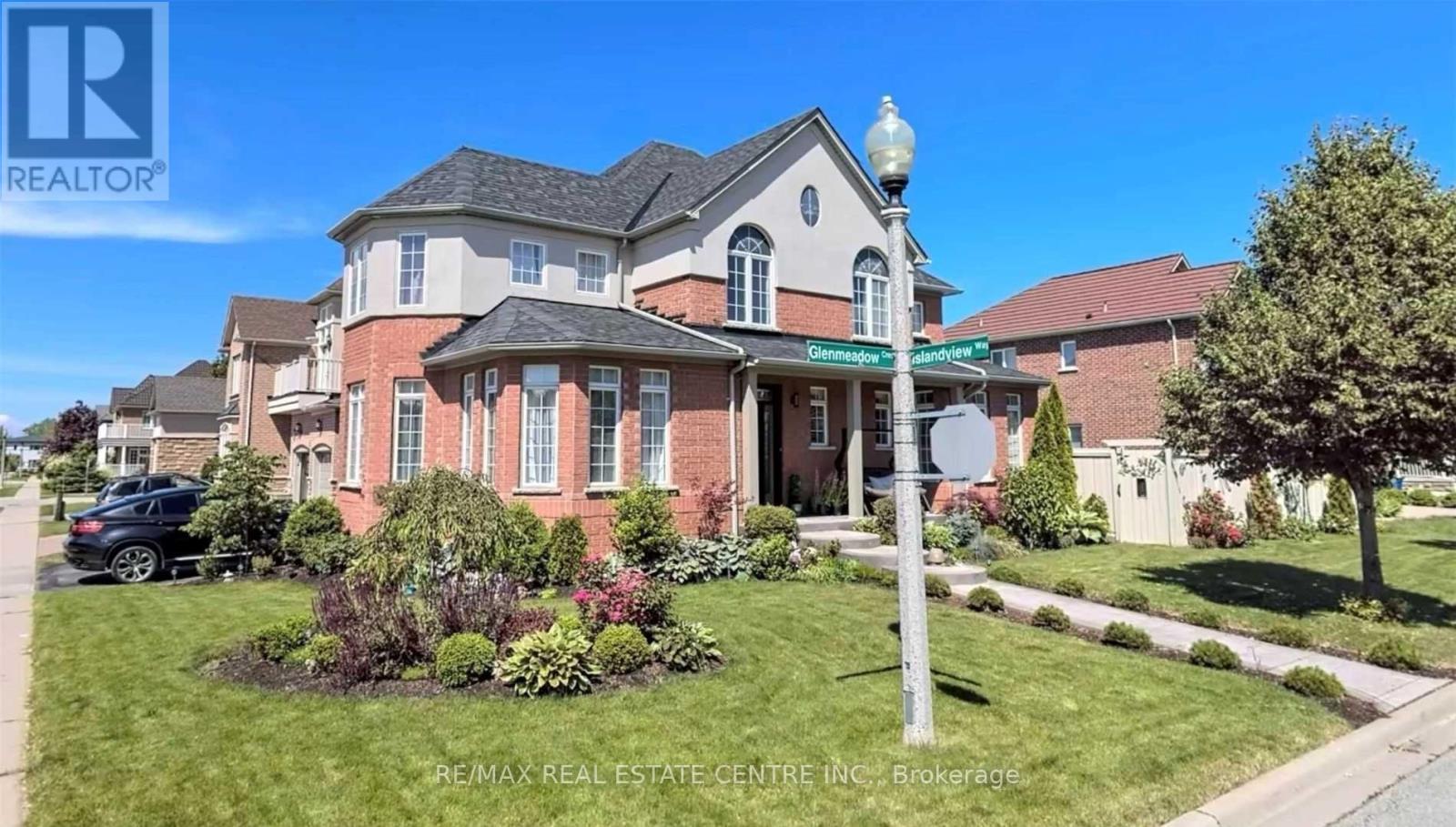 56 Islandview Way, Hamilton, Ontario  L8E 6C1 - Photo 1 - X12470083