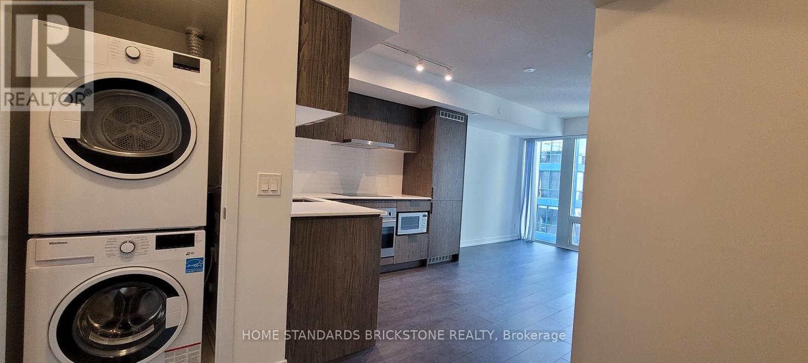 1017 - 60 Shuter Street, Toronto, Ontario  M5B 0B7 - Photo 4 - C12467400