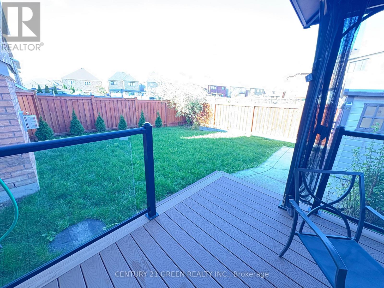 16 Valleyway Drive, Brampton, Ontario  L6X 5G3 - Photo 24 - W12469567