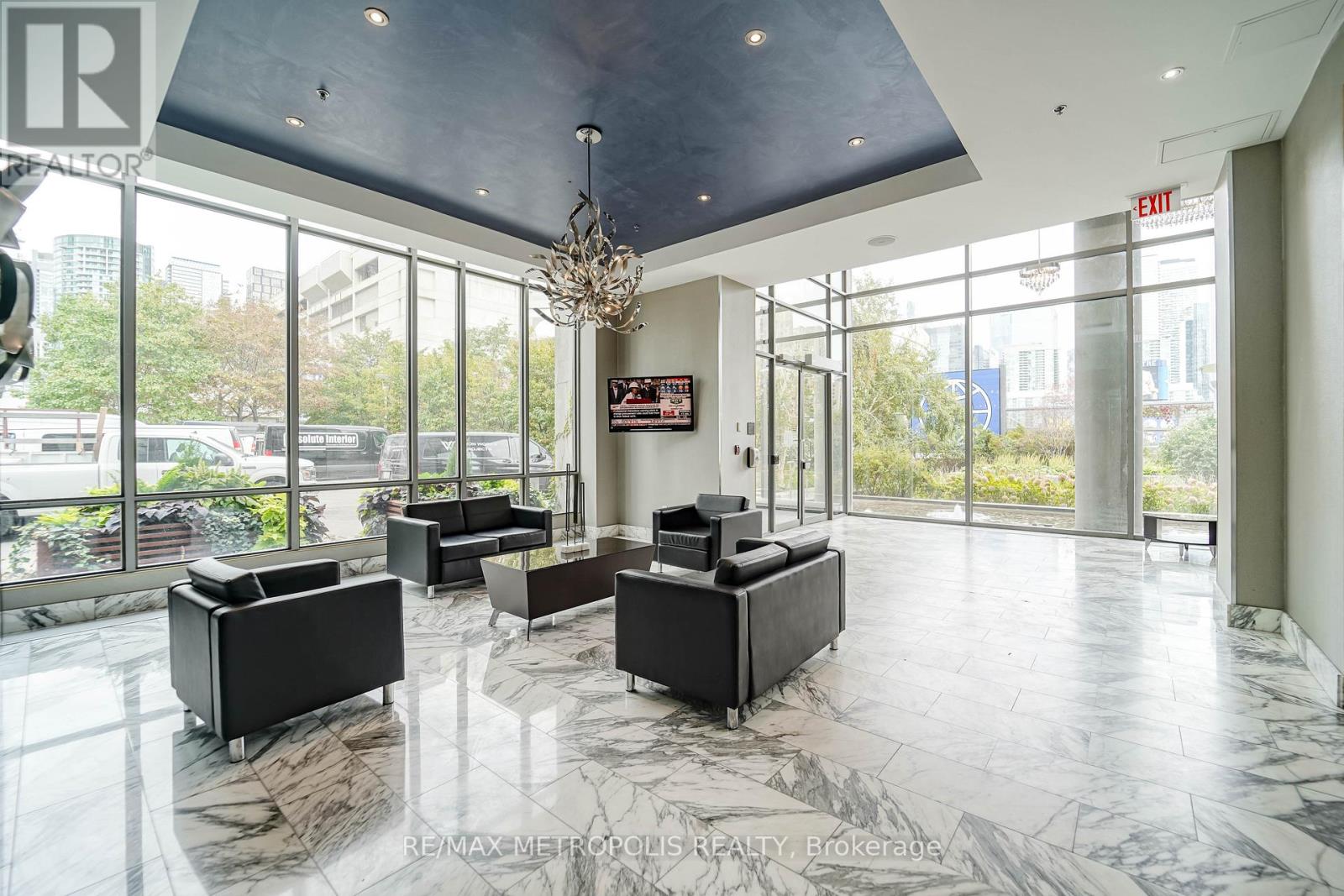 2503 - 5 Mariner Terrace, Toronto, Ontario  M5V 3V6 - Photo 2 - C12470132