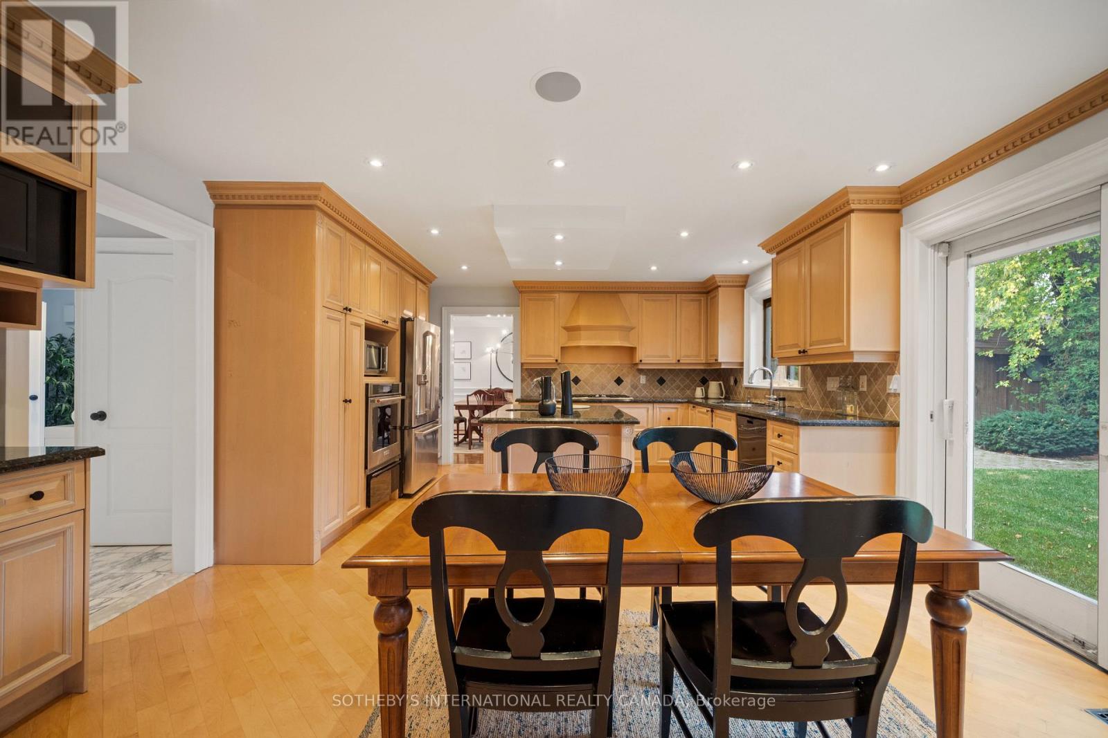 27 Bamboo Grove N, Toronto, Ontario  M3B 2C6 - Photo 15 - C12470142