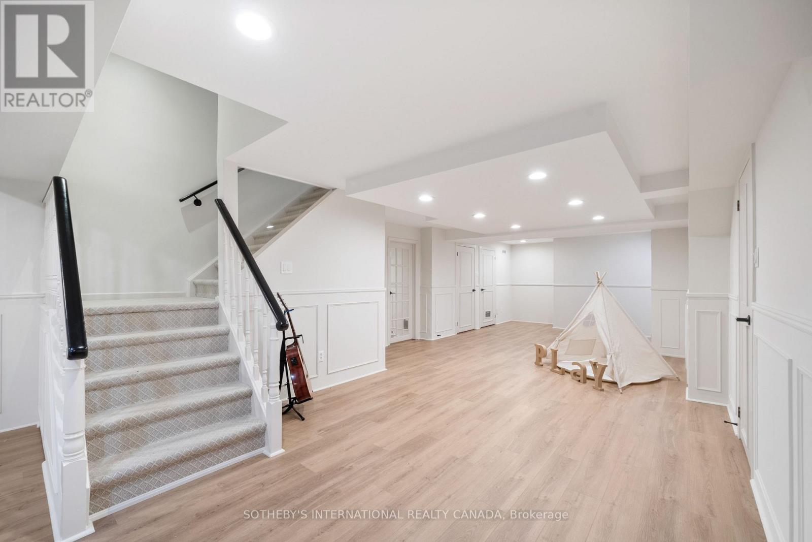 27 Bamboo Grove N, Toronto, Ontario  M3B 2C6 - Photo 32 - C12470142