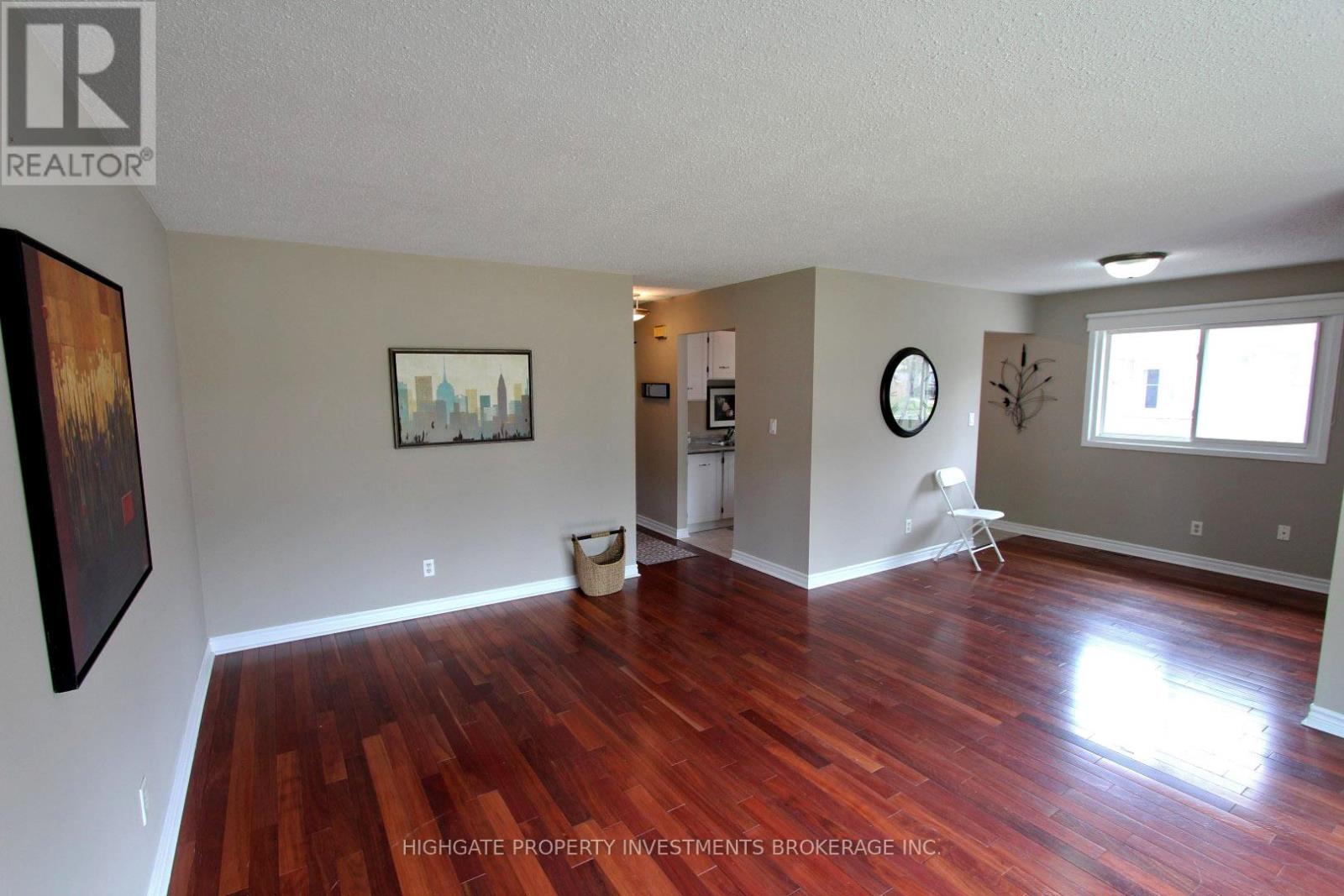 47 Snowball Crescent, Toronto, Ontario  M1B 1S5 - Photo 4 - E12470140