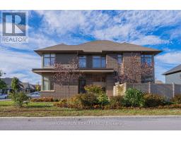 100 LOCHHOUSE WALK, Ottawa, Ontario