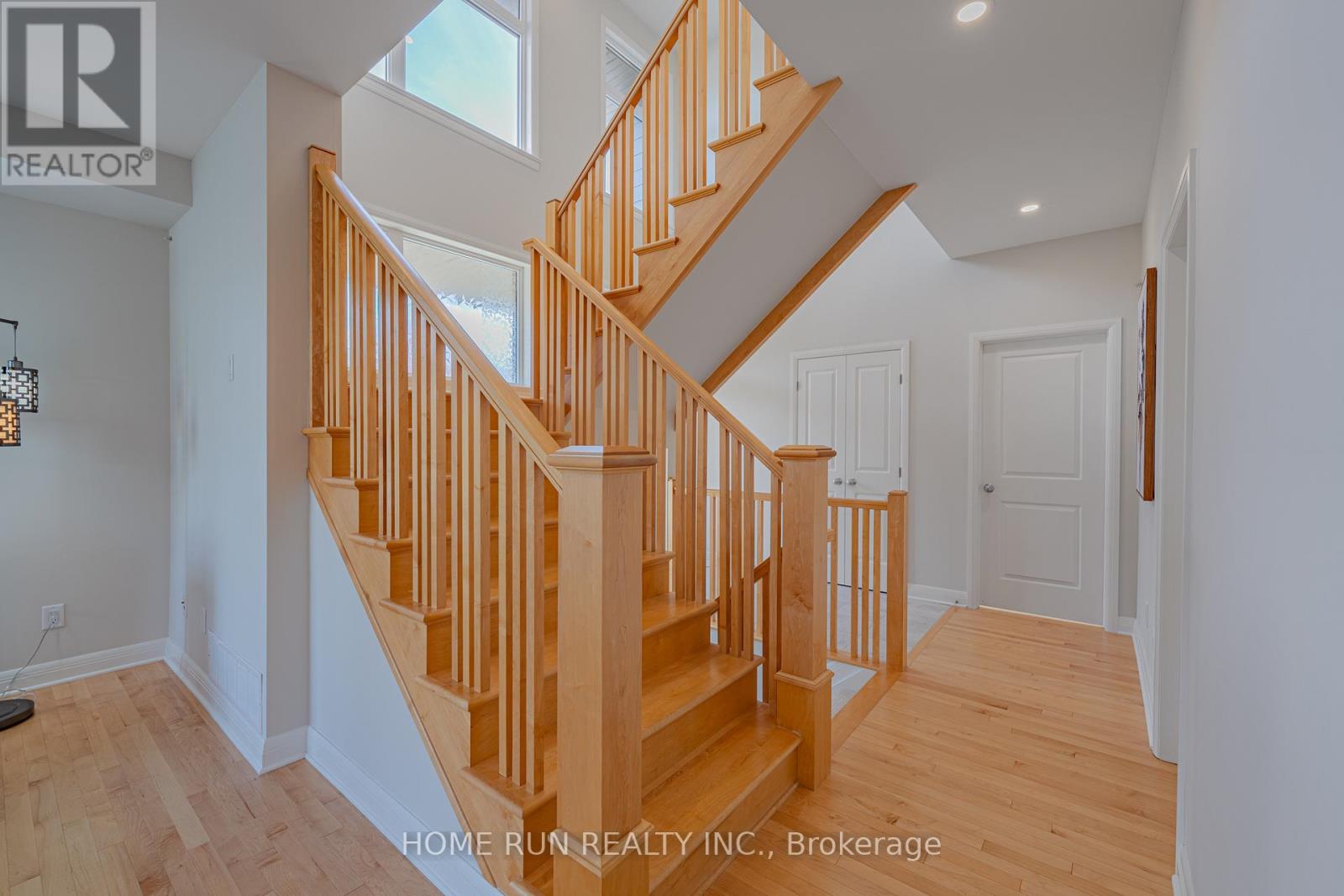 100 Lochhouse Walk, Ottawa, Ontario  K2J 6A4 - Photo 8 - X12468309