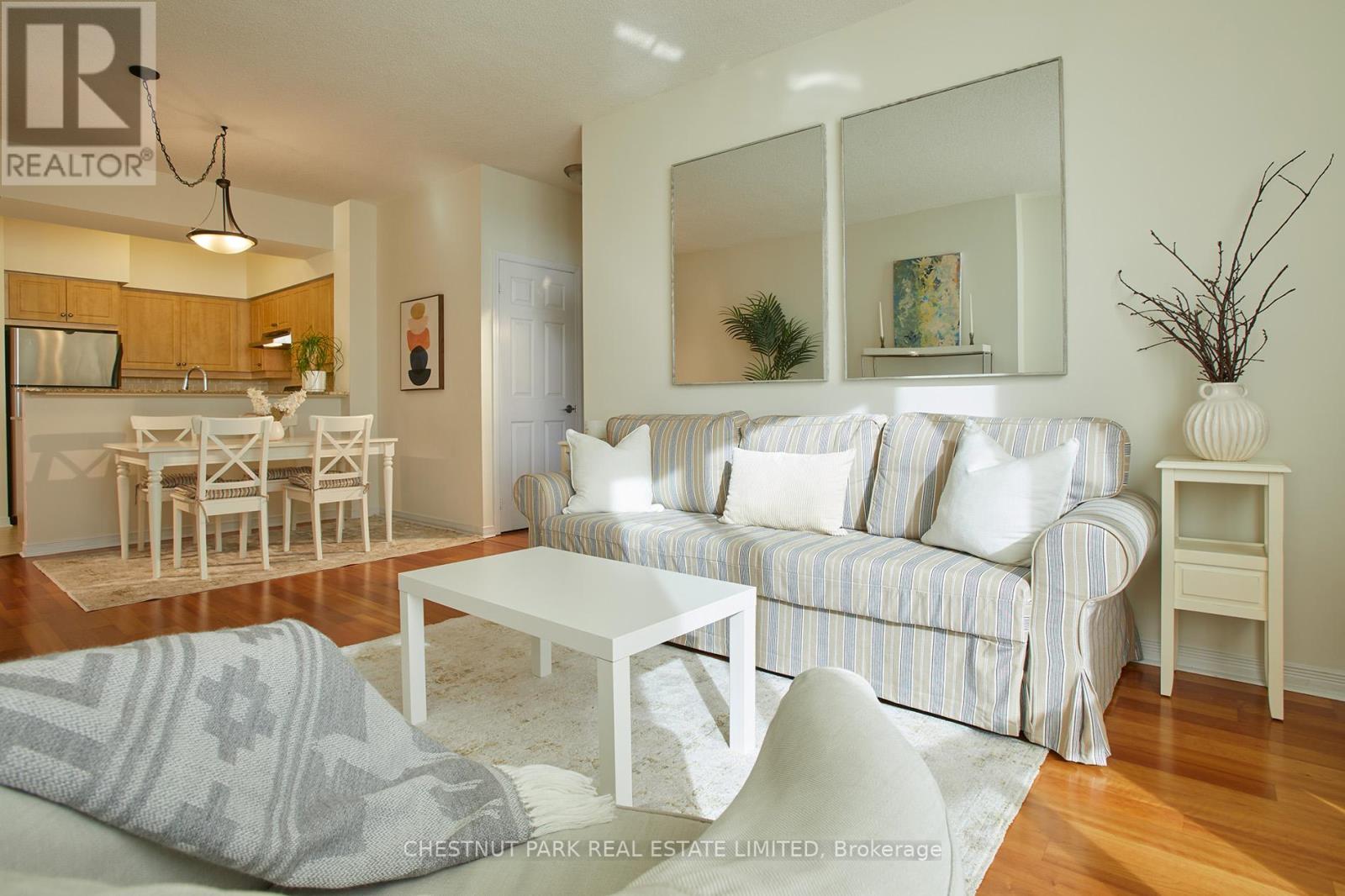 413 - 451 Rosewell Avenue, Toronto, Ontario  M4R 2H8 - Photo 4 - C12460916