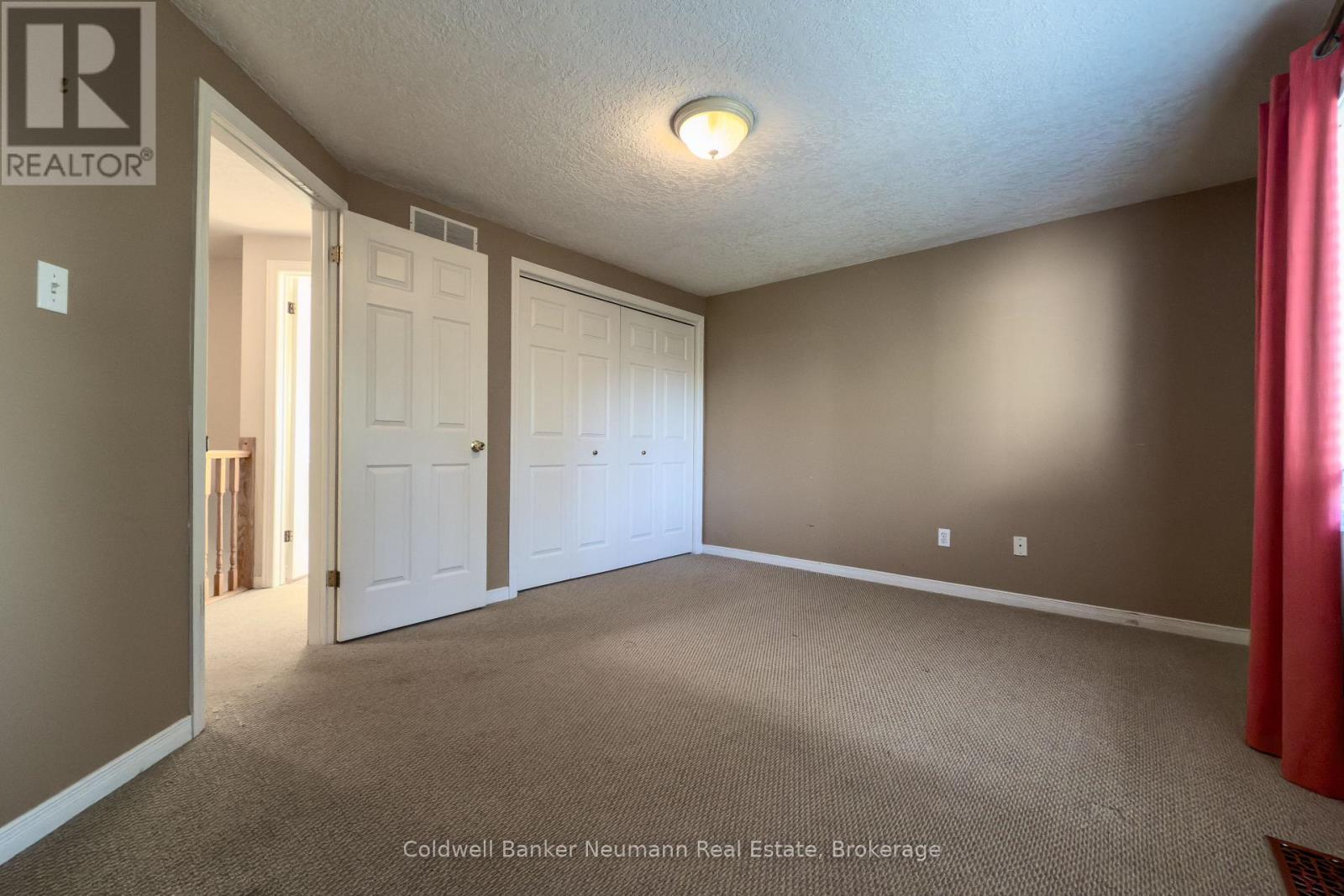 67 Gaw Crescent, Guelph, Ontario  N1L 1H9 - Photo 12 - X12470182