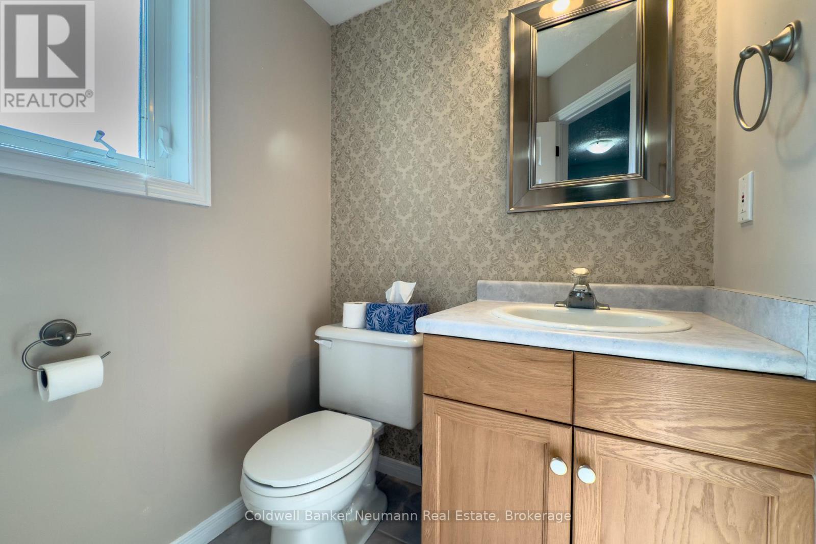 67 Gaw Crescent, Guelph, Ontario  N1L 1H9 - Photo 8 - X12470182