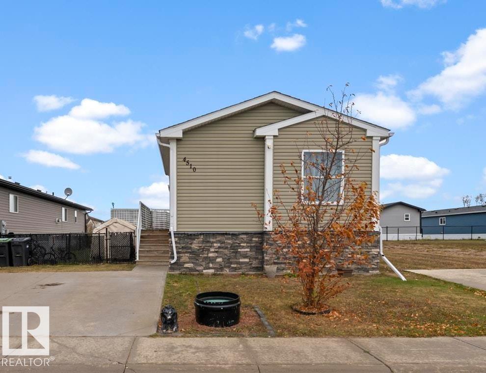 4510 Snowbird Ln, Cold Lake, Alberta  T9M 0C6 - Photo 1 - E4462690
