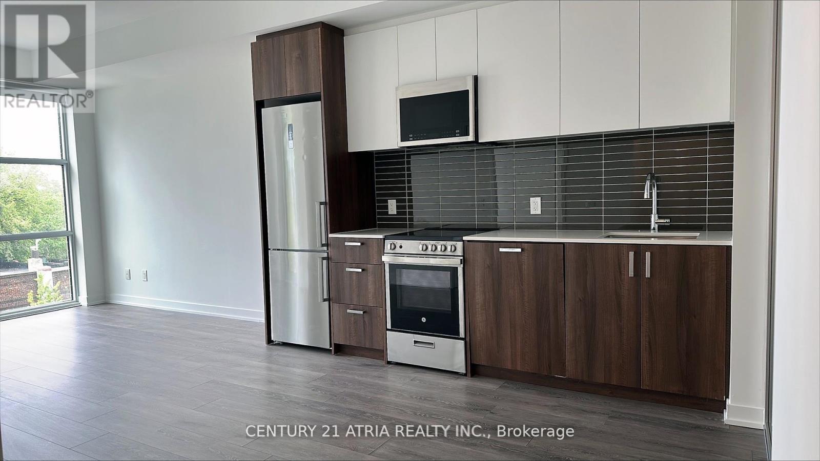 421 - 1787 St.clair Avenue W, Toronto, Ontario  M6N 0B7 - Photo 2 - W12470133