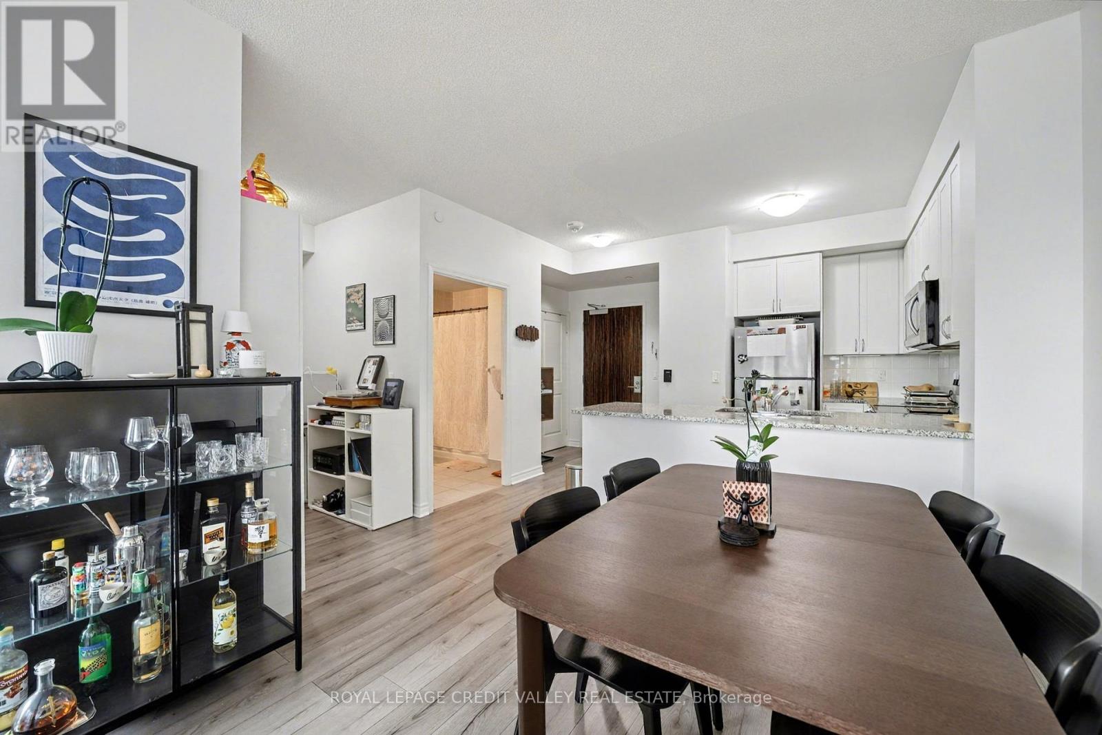 709 - 349 Rathburn Road, Mississauga, Ontario  L5B 0G9 - Photo 16 - W12470150