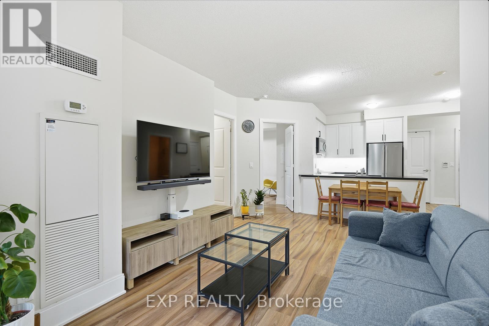 209 - 330 Burnhamthorpe Road W, Mississauga, Ontario  L5B 0E1 - Photo 19 - W12470151