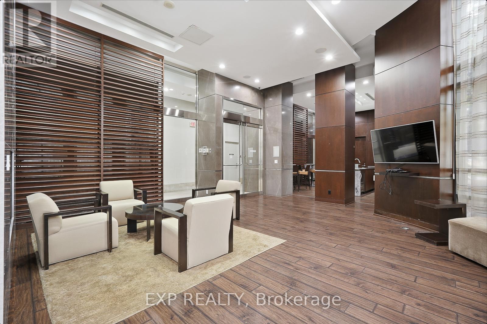 209 - 330 Burnhamthorpe Road W, Mississauga, Ontario  L5B 0E1 - Photo 29 - W12470151