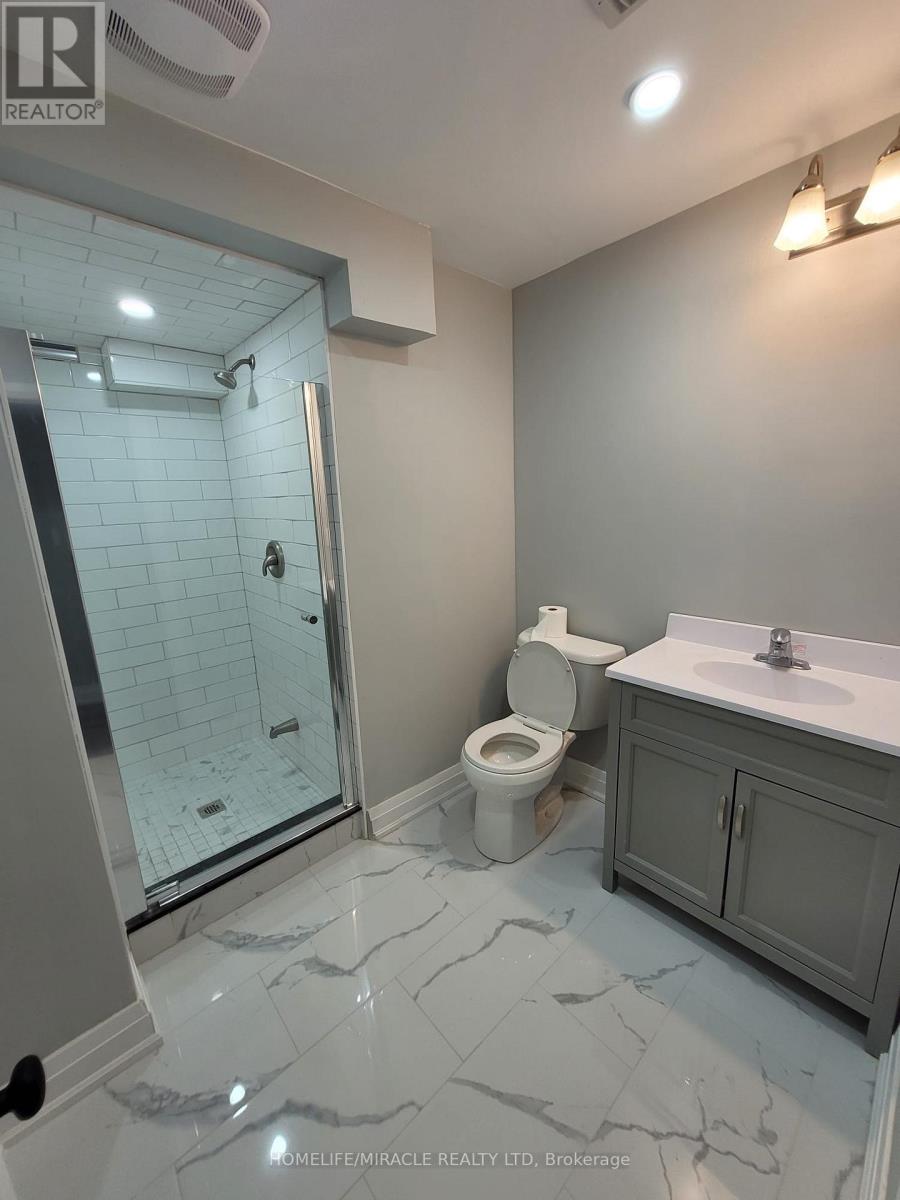 30 Ironshield Drive, Brampton, Ontario  L6P 3N4 - Photo 8 - W12470152