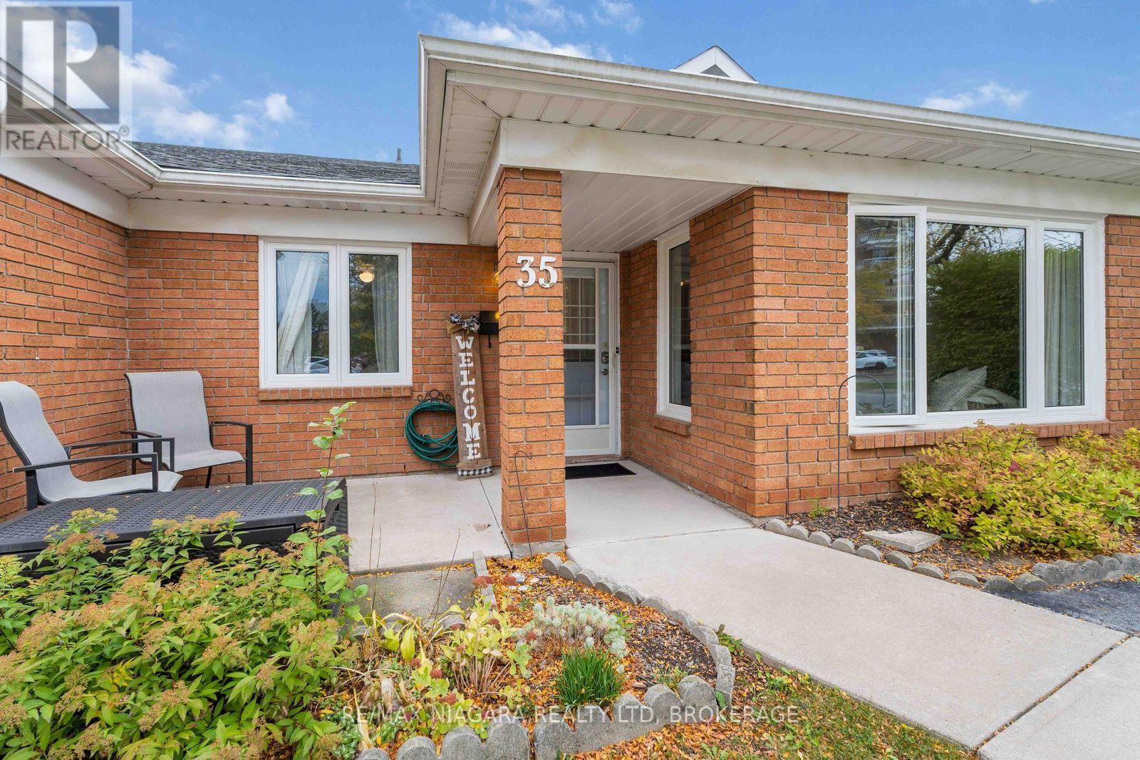 7 - 35 Nova Crescent, Welland, Ontario  L3C 6P8 - Photo 3 - X12470199
