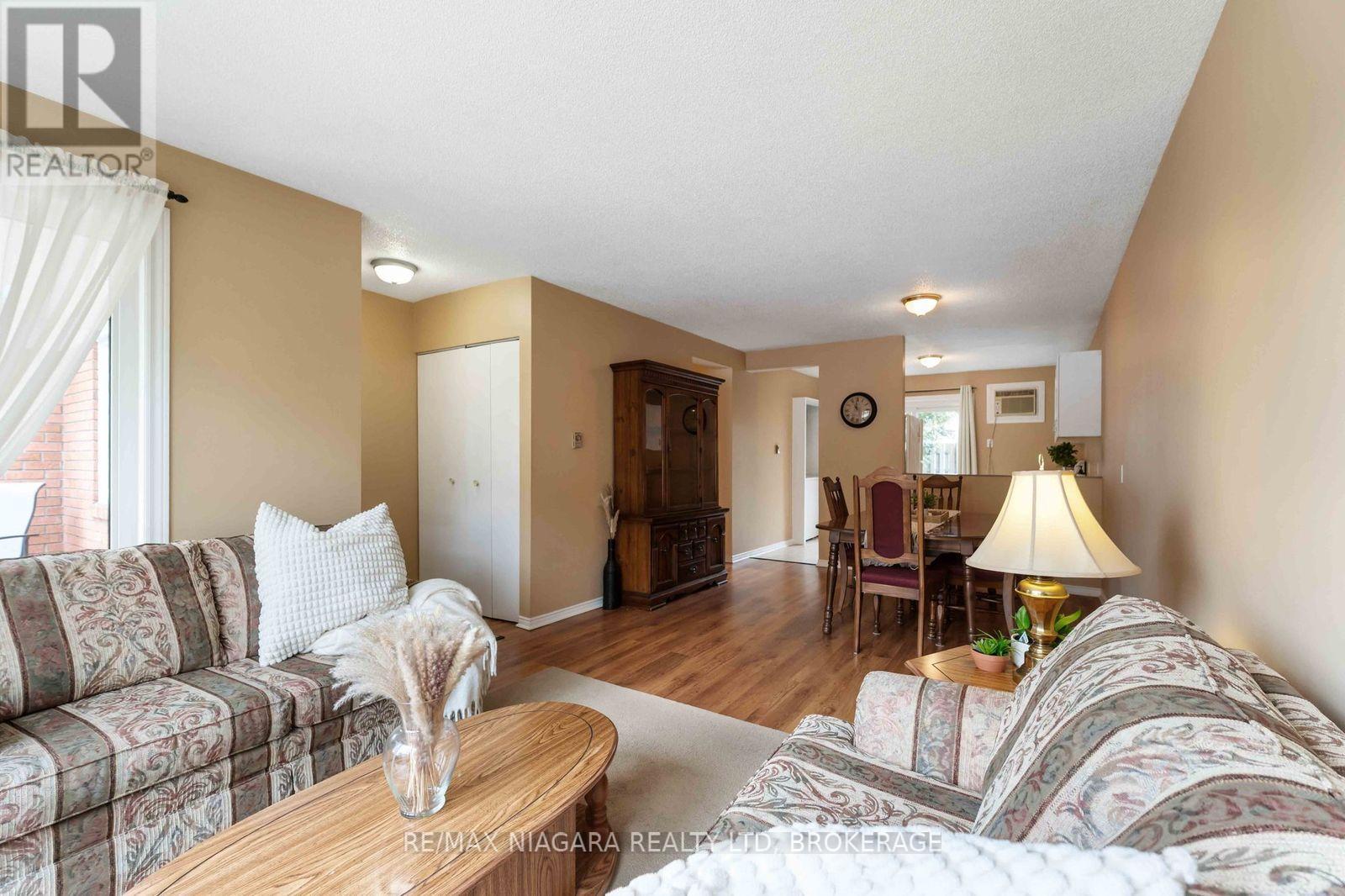 7 - 35 Nova Crescent, Welland, Ontario  L3C 6P8 - Photo 8 - X12470199
