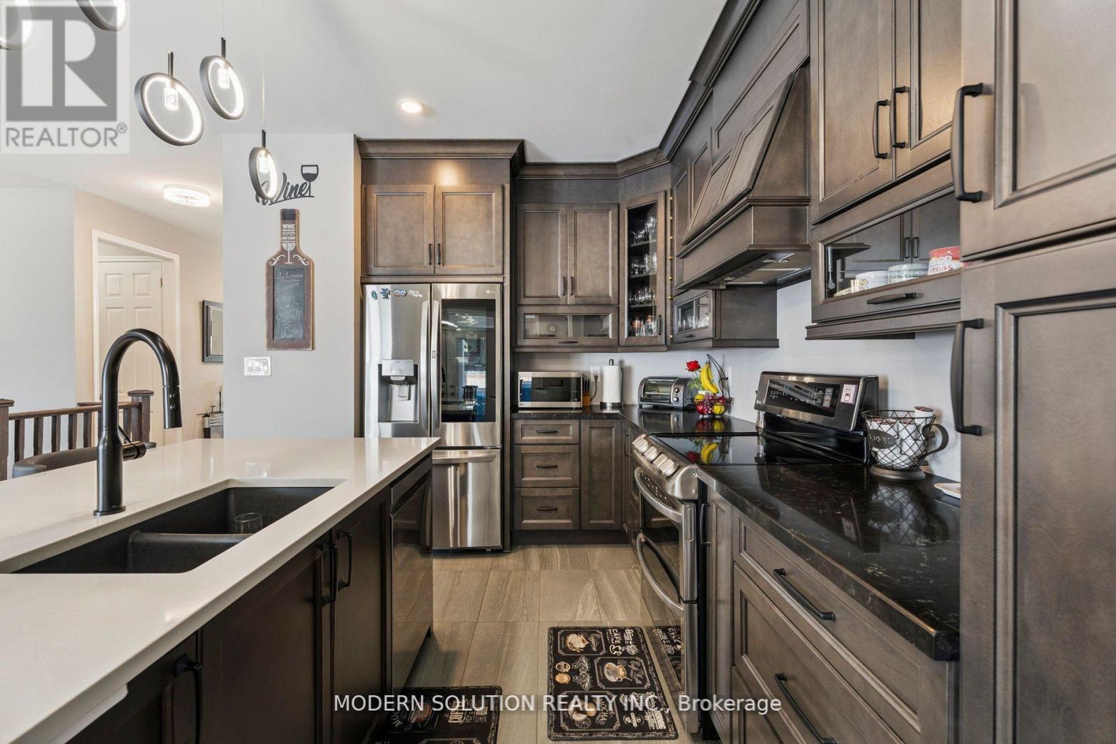 35 Browning Boulevard, Bracebridge, Ontario  P1L 0G2 - Photo 21 - X12470135