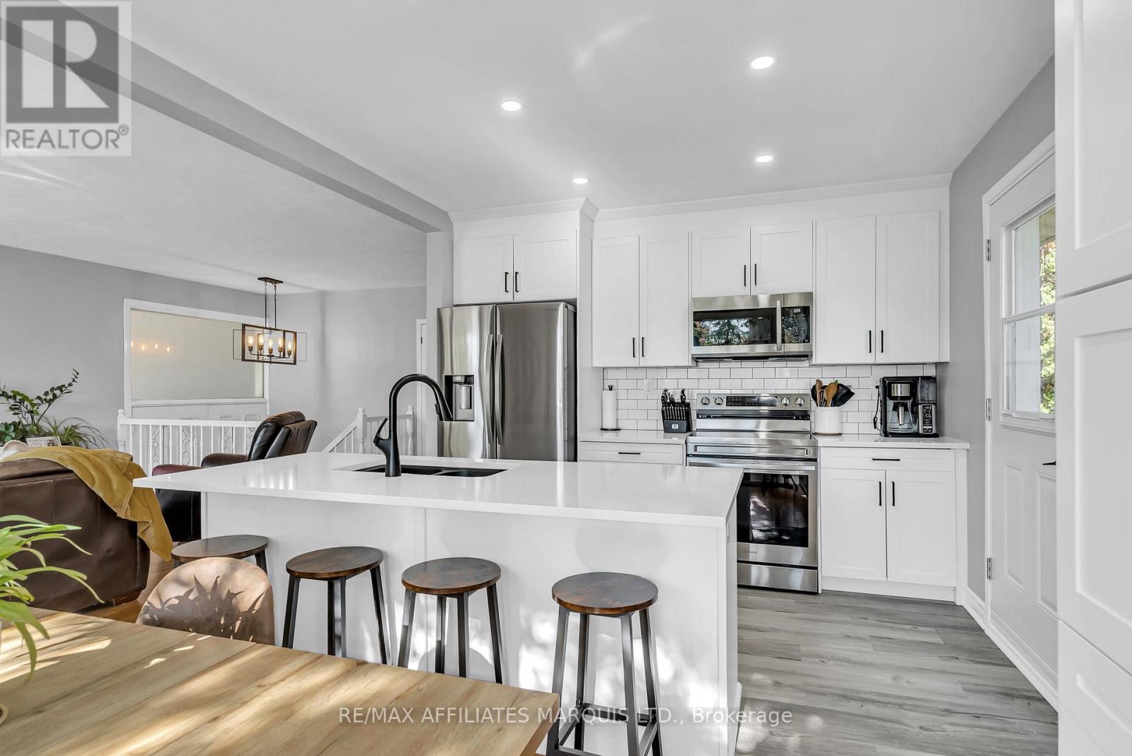 220 Fifteenth Street W, Cornwall, Ontario  K6J 3J8 - Photo 16 - X12470175