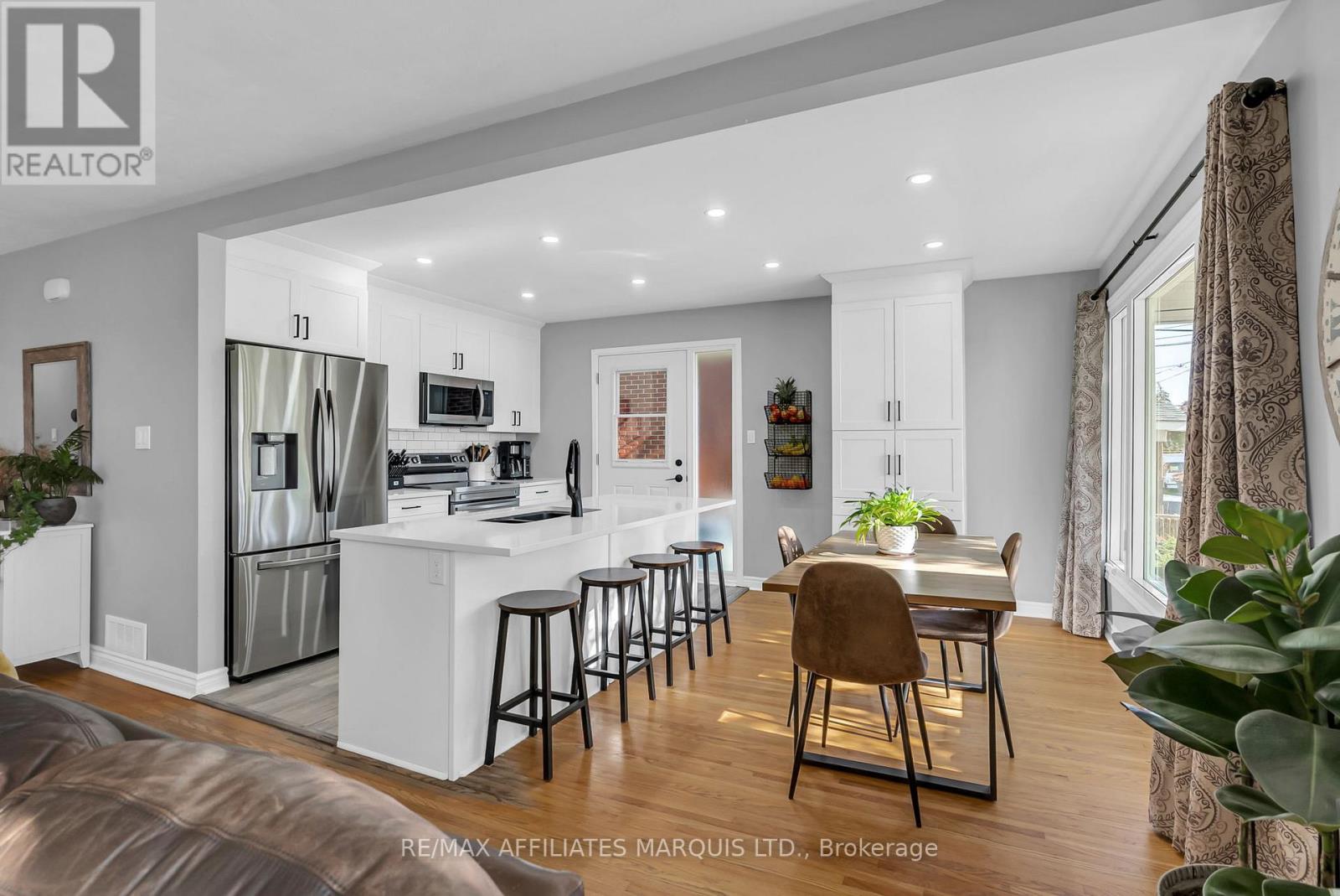 220 Fifteenth Street W, Cornwall, Ontario  K6J 3J8 - Photo 9 - X12470175