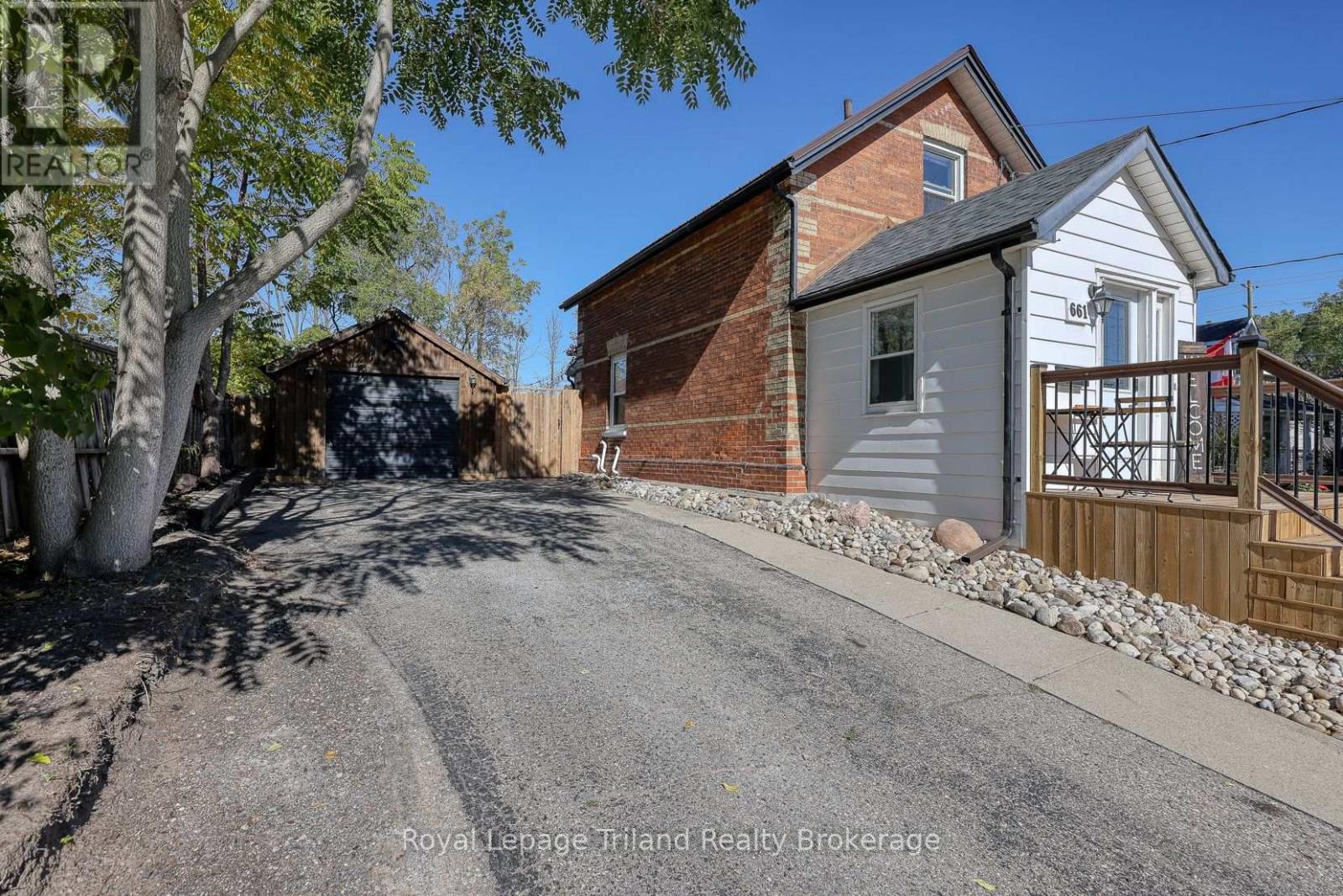 661 HENRY STREET, Woodstock, Ontario