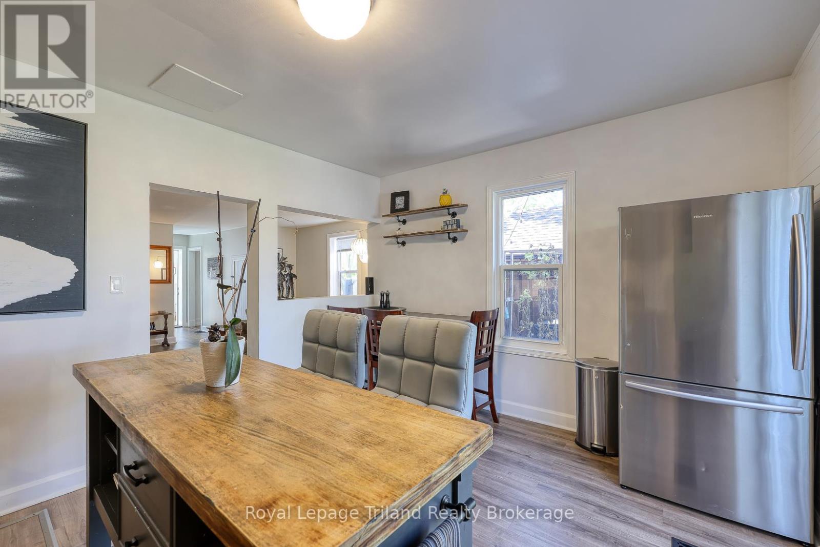 661 Henry Street, Woodstock, Ontario  N4S 1X8 - Photo 10 - X12470172