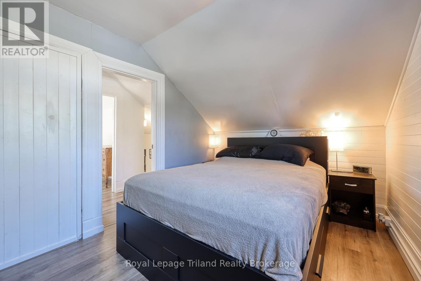 661 Henry Street, Woodstock, Ontario  N4S 1X8 - Photo 18 - X12470172