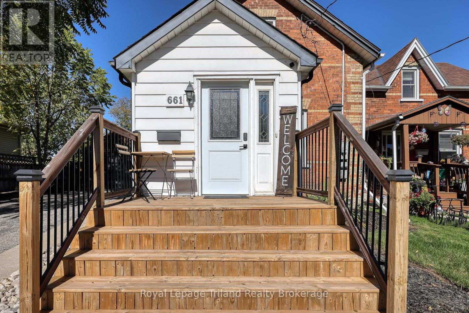 661 Henry Street, Woodstock, Ontario  N4S 1X8 - Photo 2 - X12470172