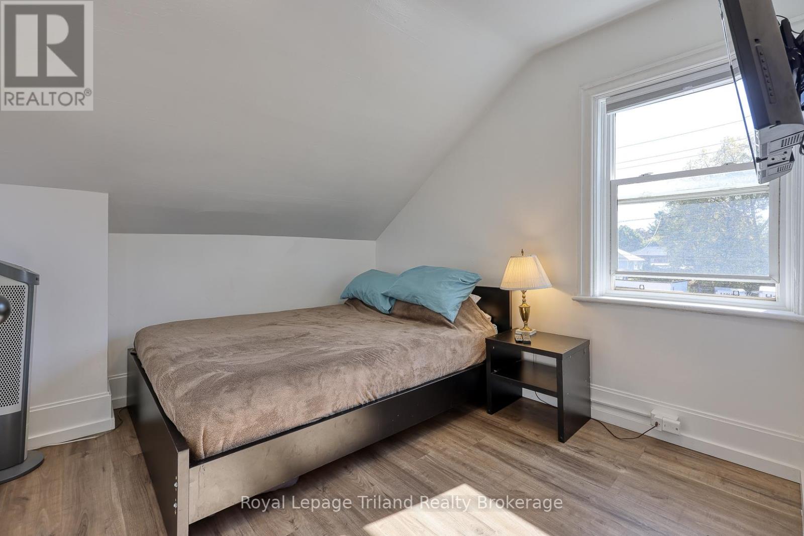 661 Henry Street, Woodstock, Ontario  N4S 1X8 - Photo 20 - X12470172