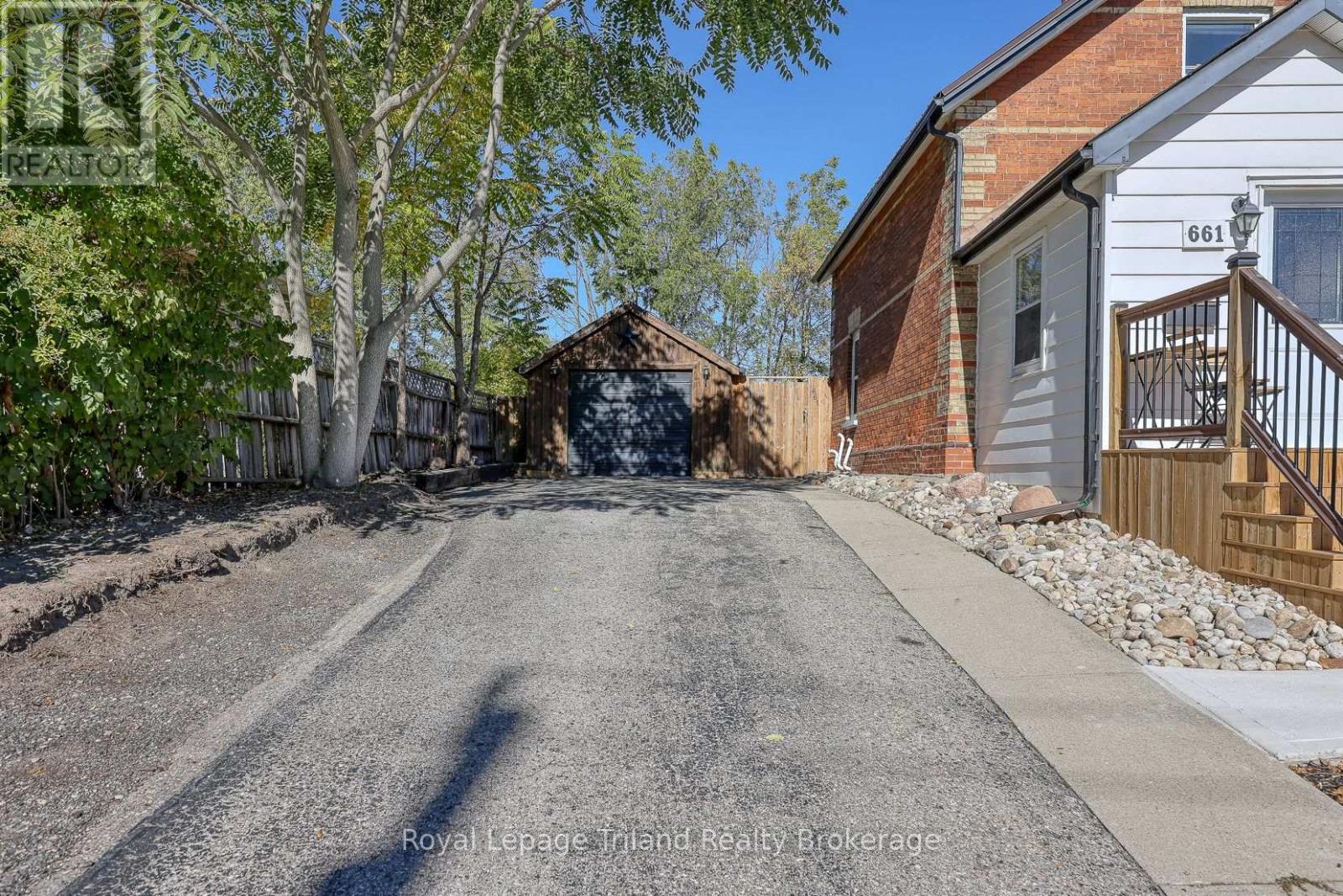 661 Henry Street, Woodstock, Ontario  N4S 1X8 - Photo 22 - X12470172