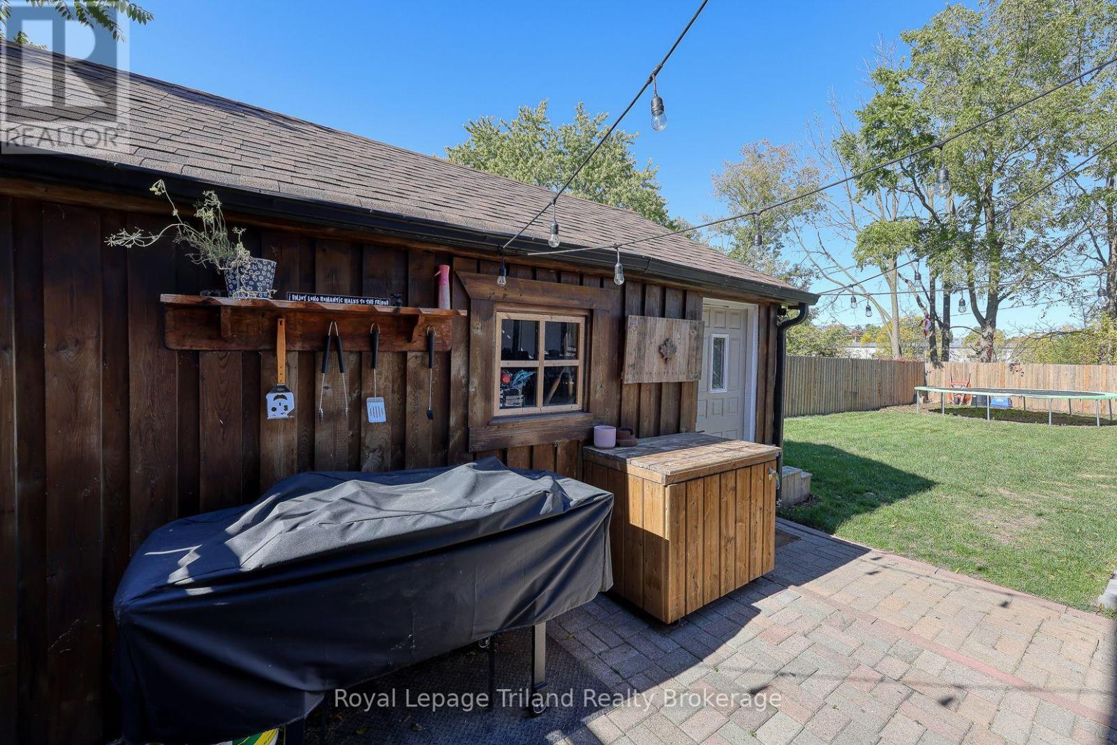 661 Henry Street, Woodstock, Ontario  N4S 1X8 - Photo 34 - X12470172