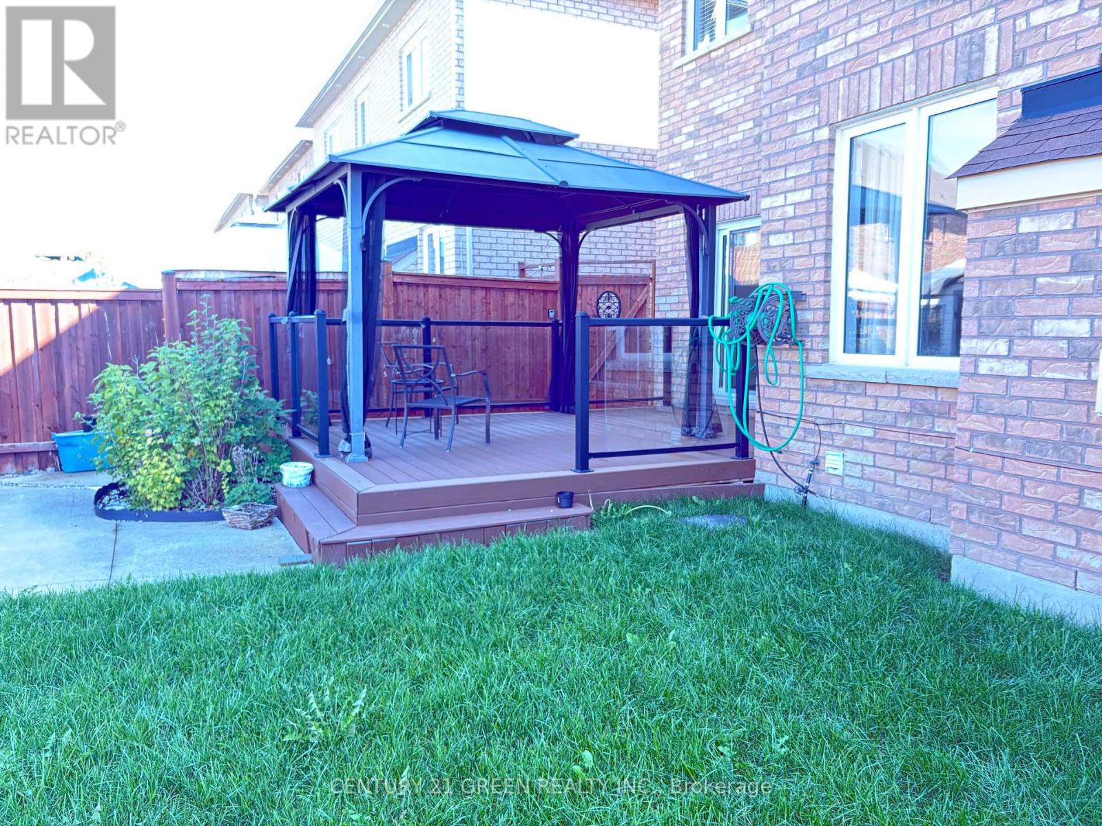 16 Valleyway Drive, Brampton, Ontario  L6X 5G3 - Photo 26 - W12469570